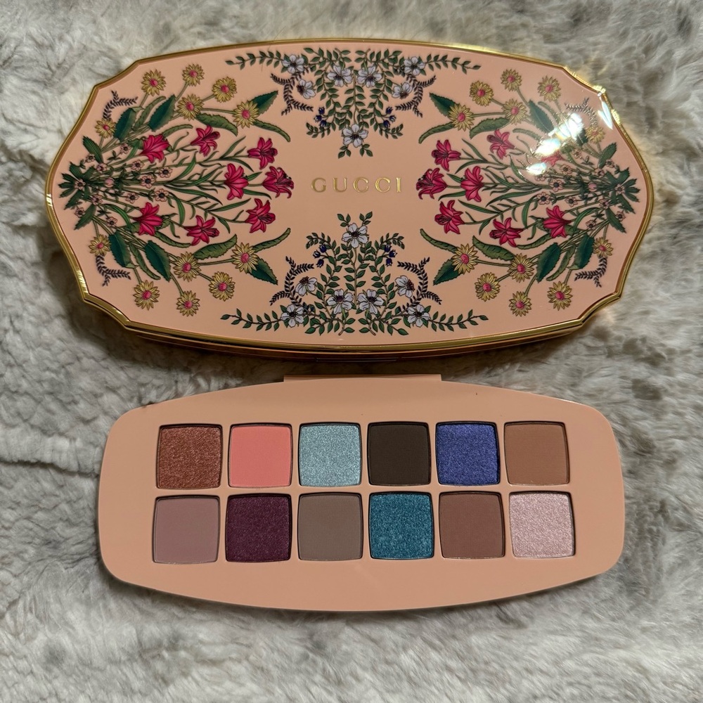 Limited edition Gucci Refillable Eyeshadow Palette - 12 Colors